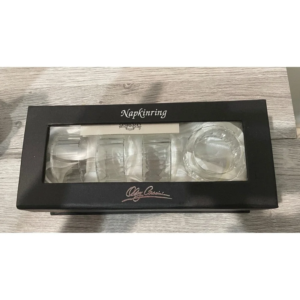 Oleg Cassini Crystal‎ Napkin Rings Set of 4 Casa Cassini Home Collection Clear